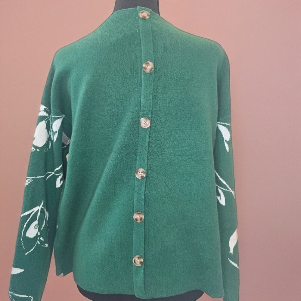 NWT Joie Green and Floral Crewneck Sweater Button-back. Retails $228